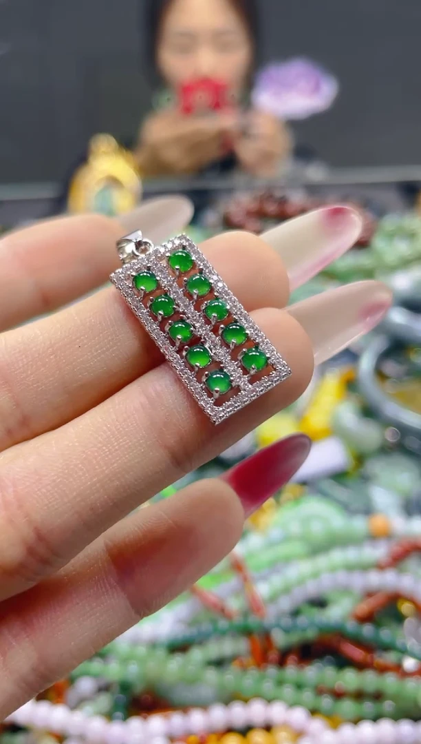 颈饰未镶嵌翡翠/N/翡翠A货，一件也是批发价