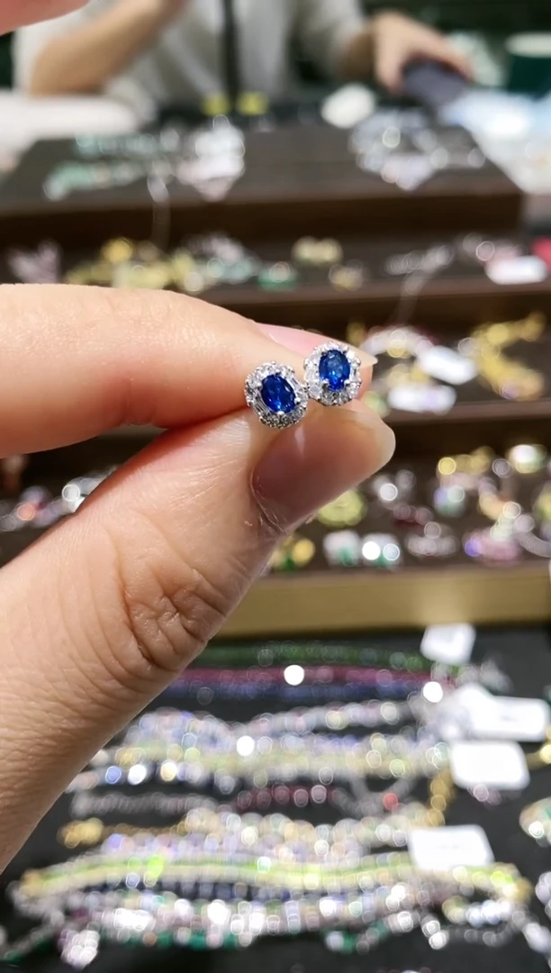 【闪购商品】蓝宝石耳饰银S925镶嵌耳饰