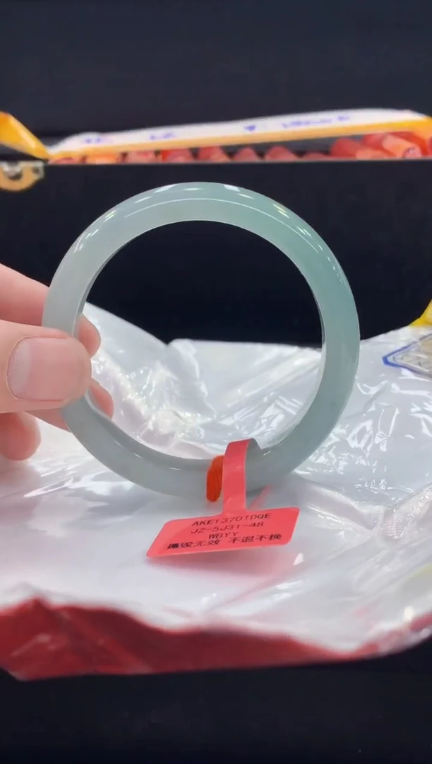 未镶嵌手镯翡翠翡翠手镯