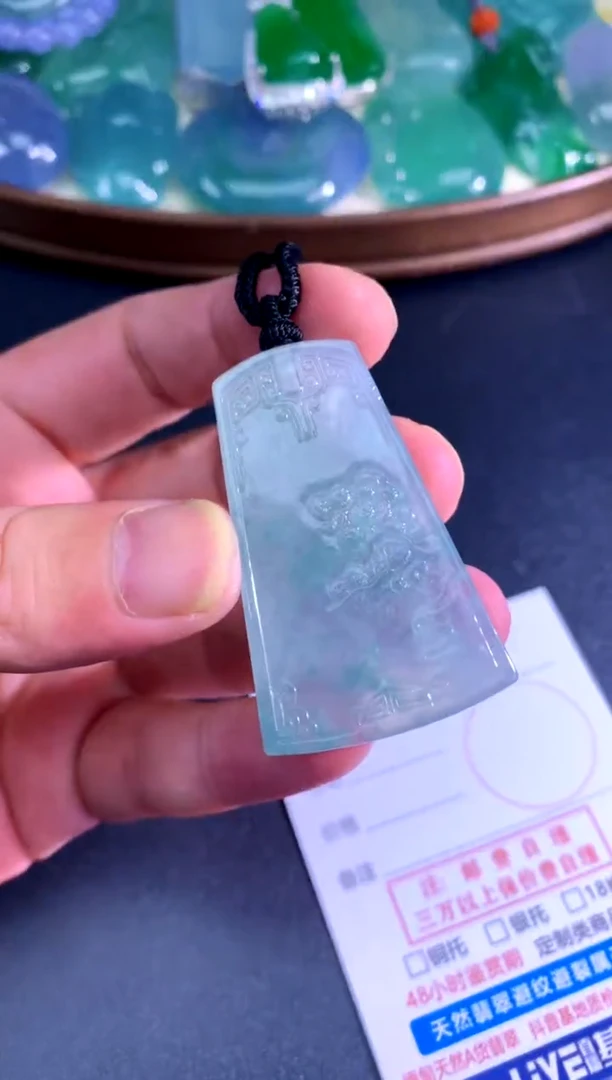 颈饰未镶嵌翡翠天然A货翡翠