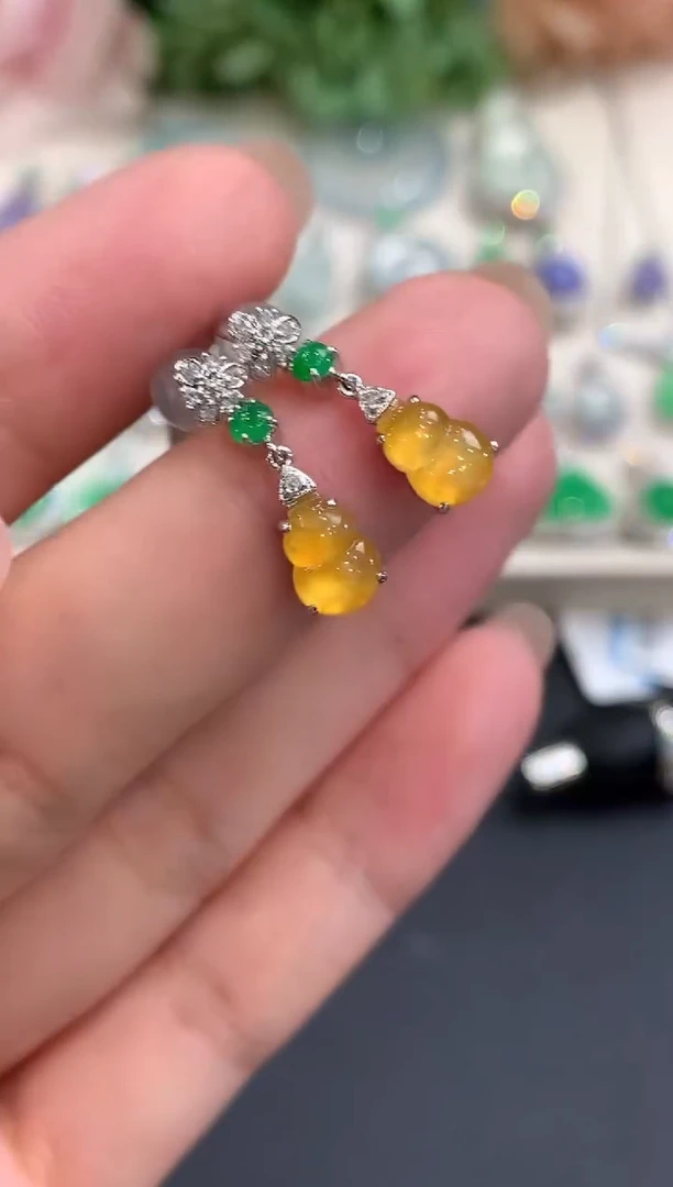 18K金镶嵌翡翠耳饰a94