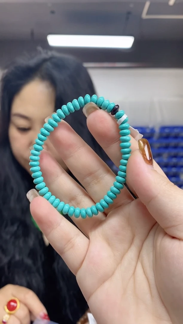 【闪购商品】苏纪石（舒俱来）手串未镶嵌多样性发其一颜色微差