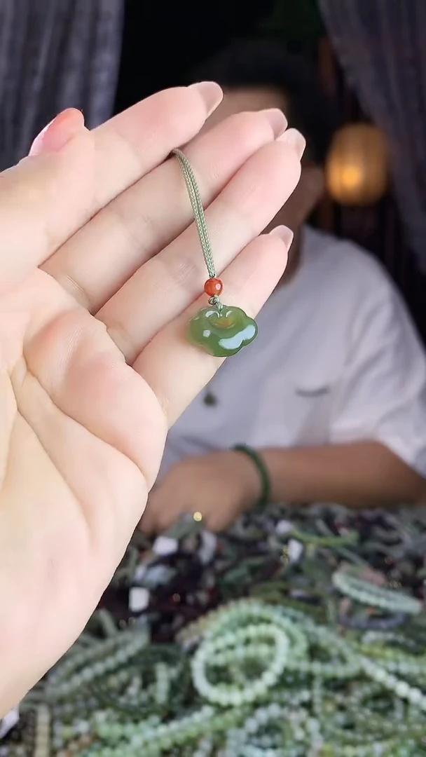 和田玉未镶嵌挂件多样性发货拍一发一