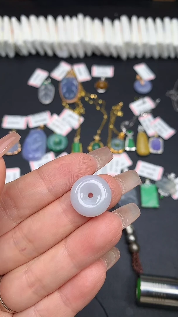 翡翠18K金镶嵌吊坠(不含链)原****店MS193109