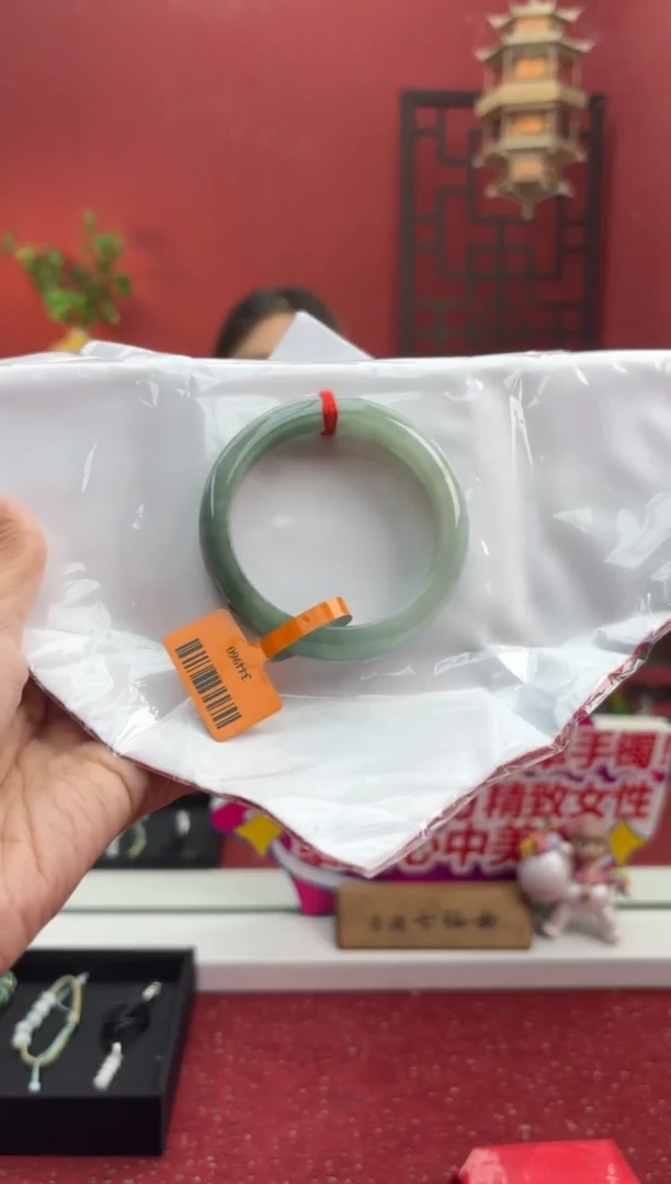 未镶嵌手镯翡翠翡翠手镯