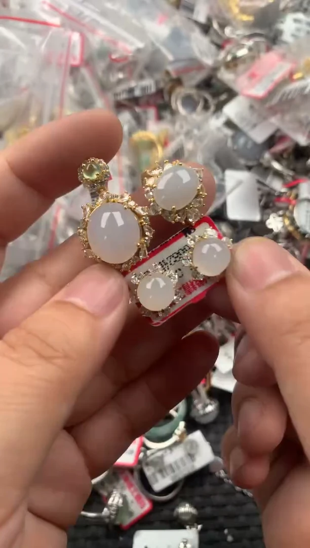 银S925镶嵌戒指翡翠666666   1