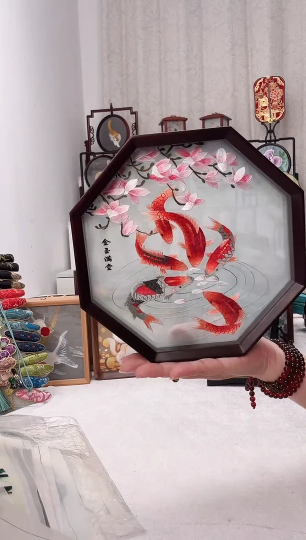 扇子苏绣作品手工摆台