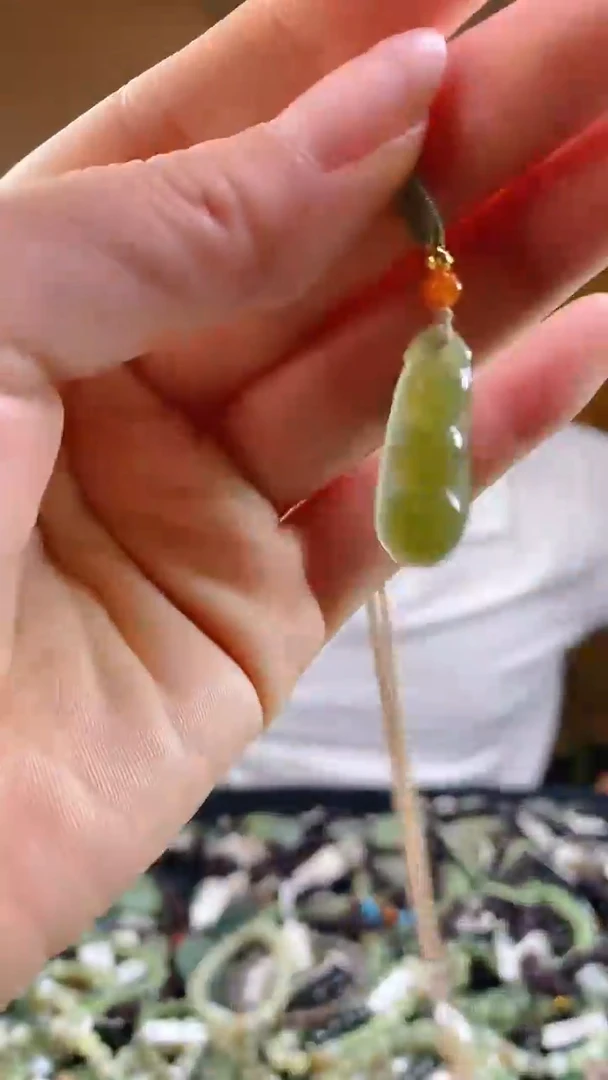 和田玉未镶嵌颈饰多样性发货，拍一发一