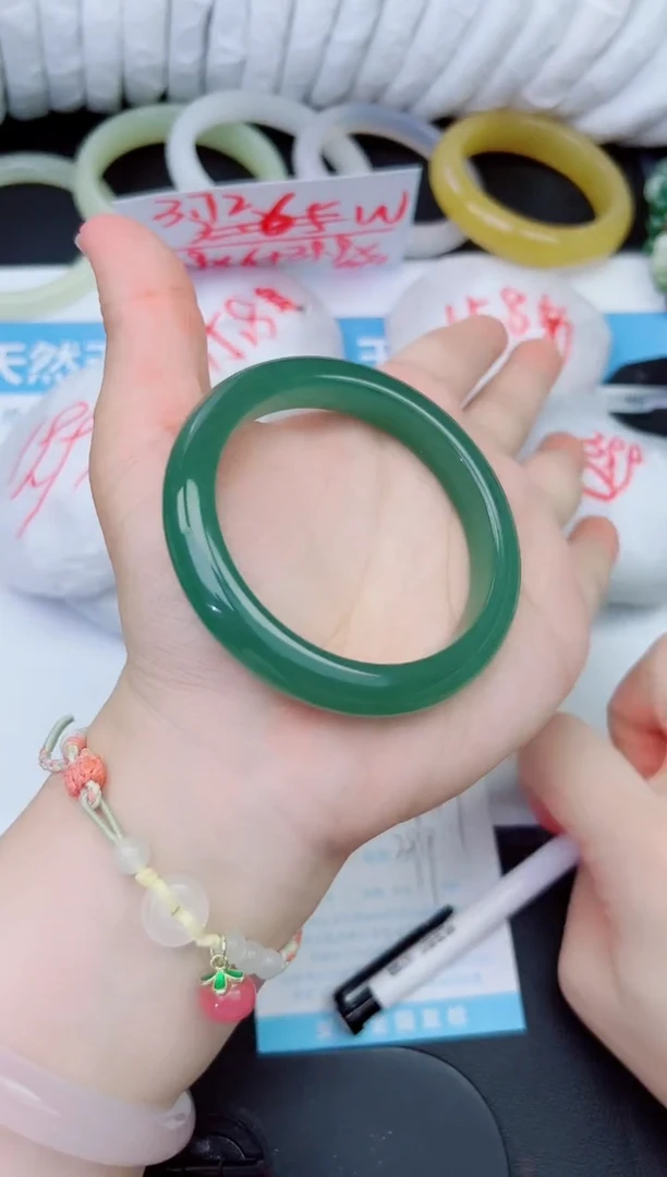 石英质玉手镯未镶嵌233-56.7