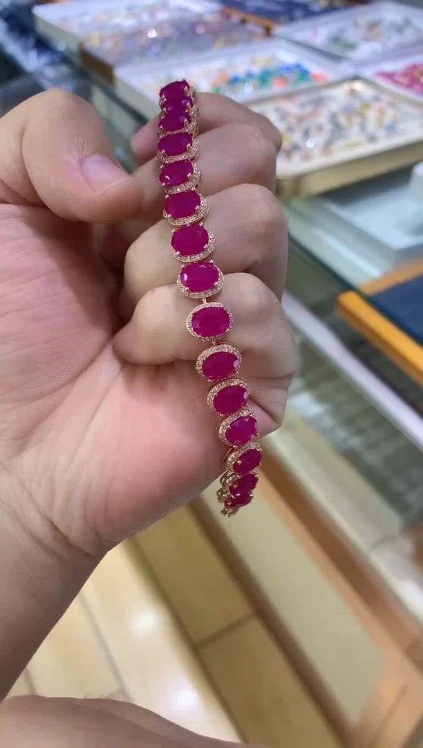 【闪购商品】红宝石手链银S925镶嵌........