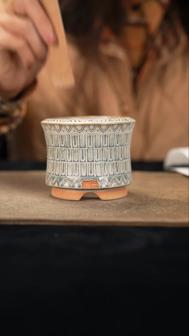 10-24-061花盆口径7.5