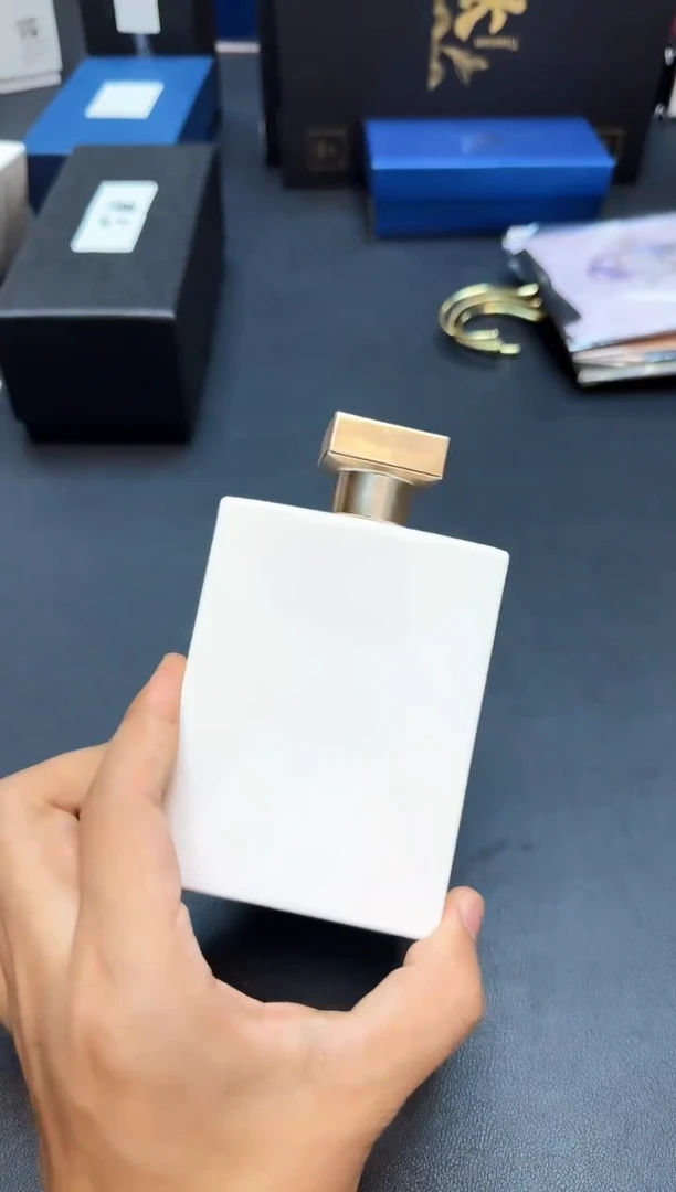 瓷片全新正品一件不留@@WE762