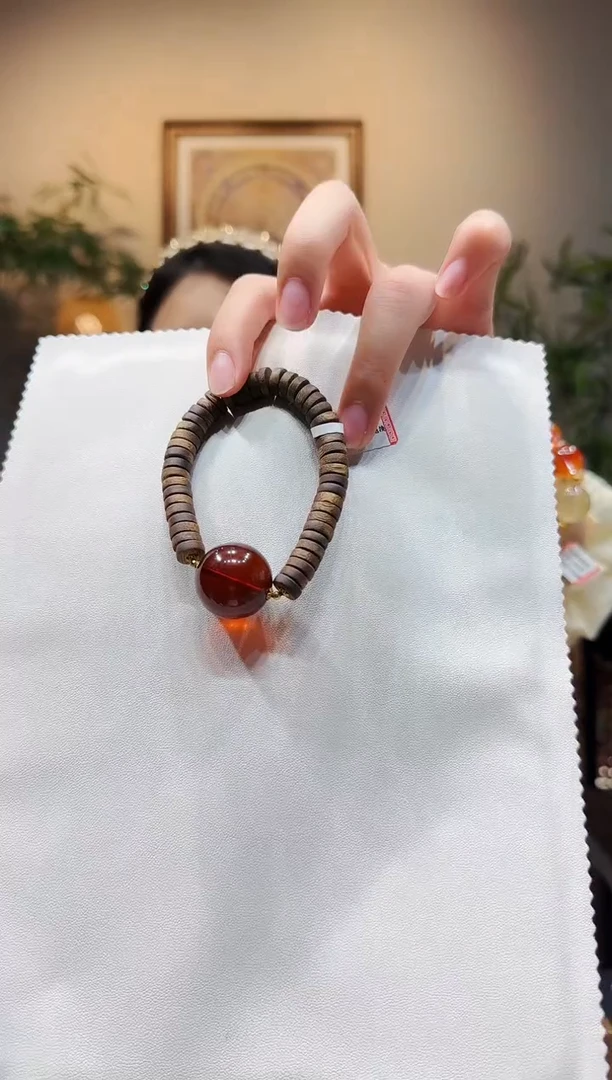 手链血珀未镶嵌手链