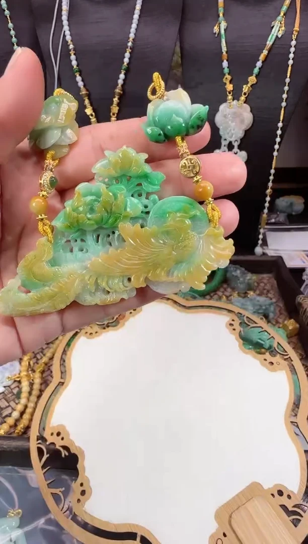 【闪购商品】翡翠颈饰未镶嵌拍照