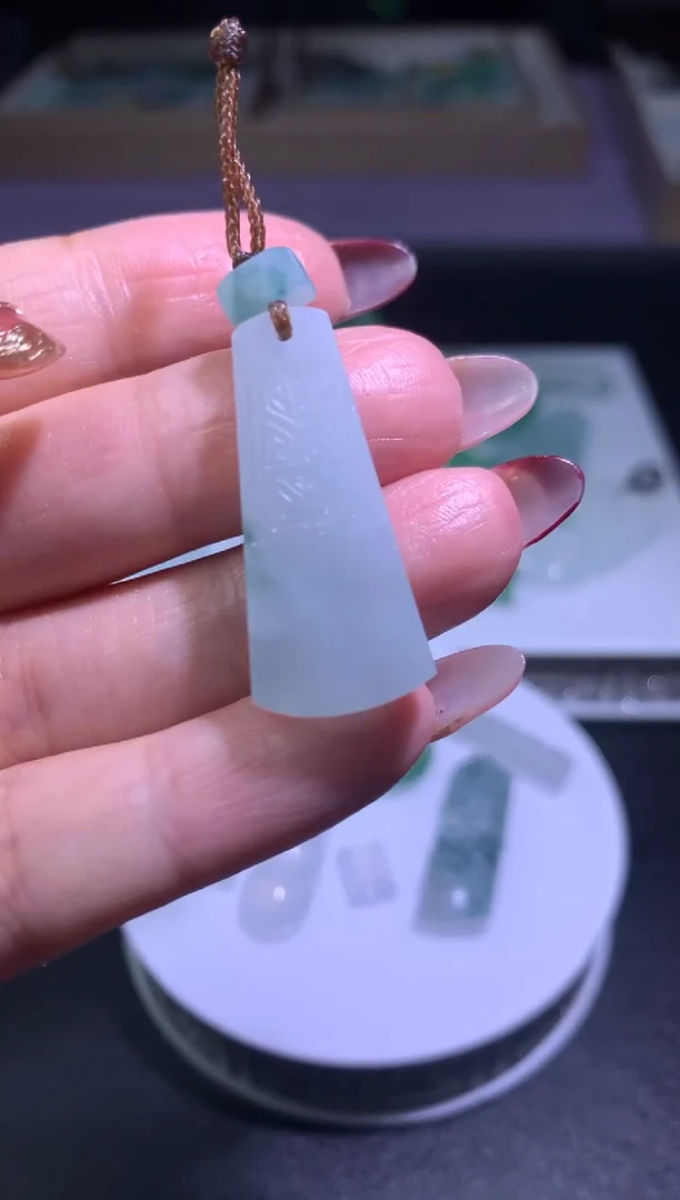 【闪购商品】定制翡翠未镶嵌毛货