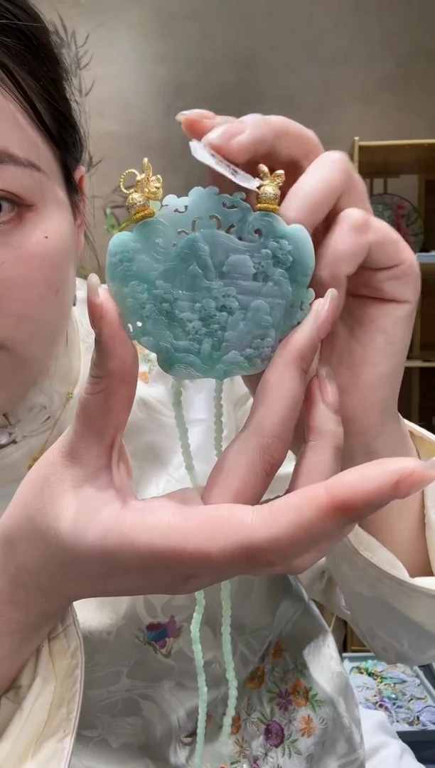 【闪购商品】翡翠颈饰未镶嵌吊坠