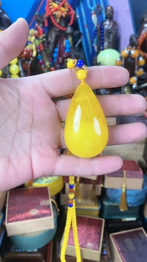 【闪购商品】琥珀颈饰未镶嵌猪妹精品链接摆件