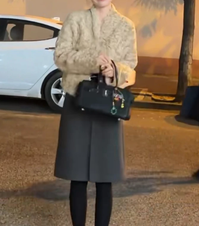 时尚潮流百搭精品女装dgd8790