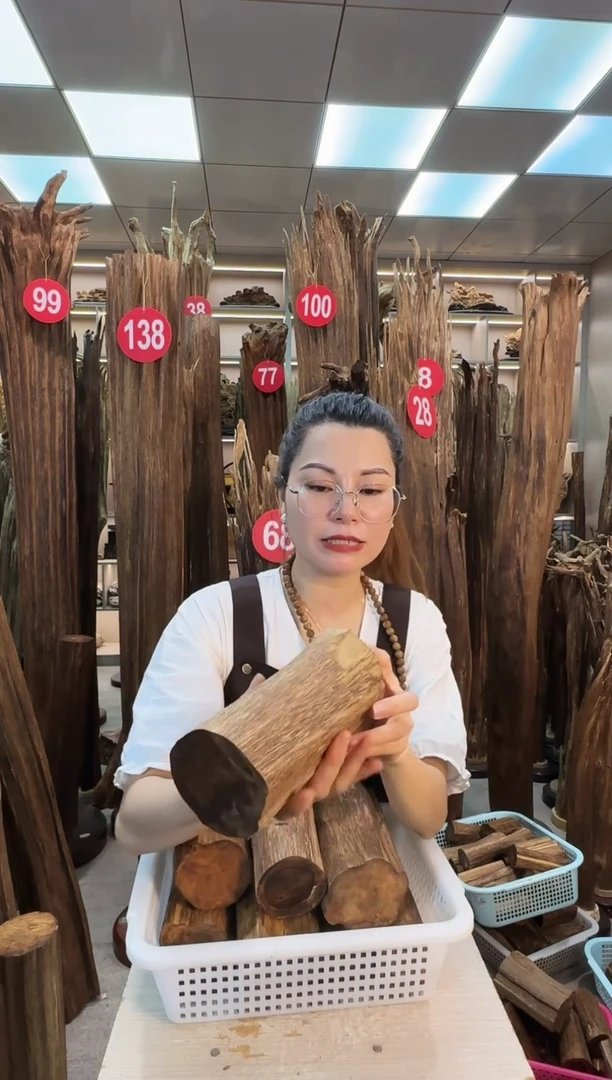 沉香碎屑沉香沉香原料摆件工艺品