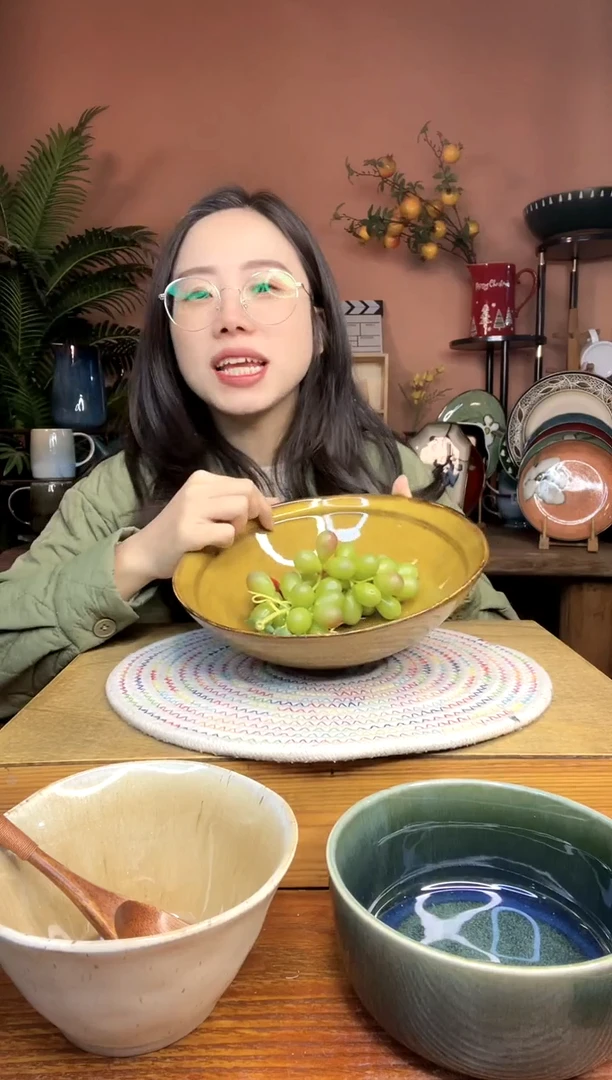 陶瓷9英寸明黄色斗笠汤碗 微瑕疵