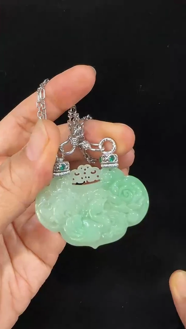 颈饰未镶嵌翡翠国风