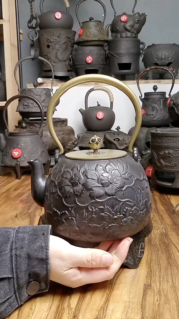 铸铁牡丹花开1300毫升煮茶利器