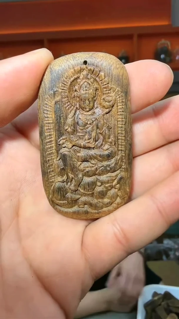 沉香吊坠98号多样性发一