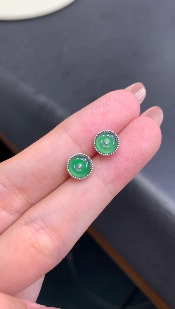 颈饰未镶嵌翡翠48小时鉴赏期 退货不扣服务费