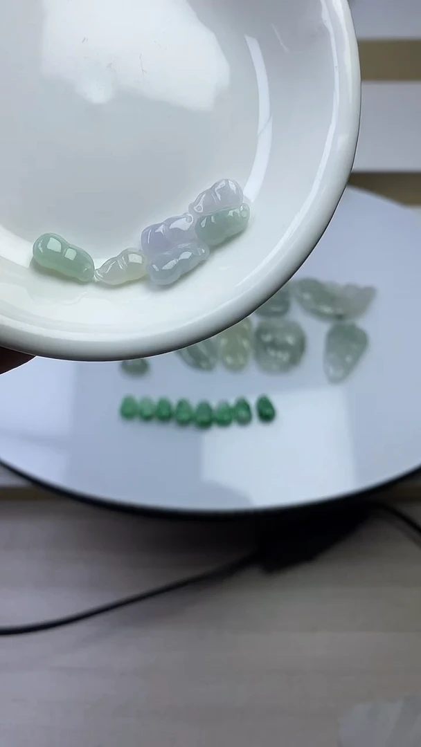 颈饰未镶嵌翡翠雅*12天然缅甸翡翠A货