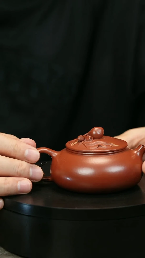 茶壶紫砂珂*H1820陈春芬寿桃寒江