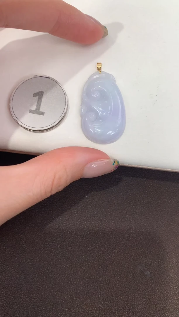 颈饰18K金镶嵌翡翠 天然缅甸a货翡翠