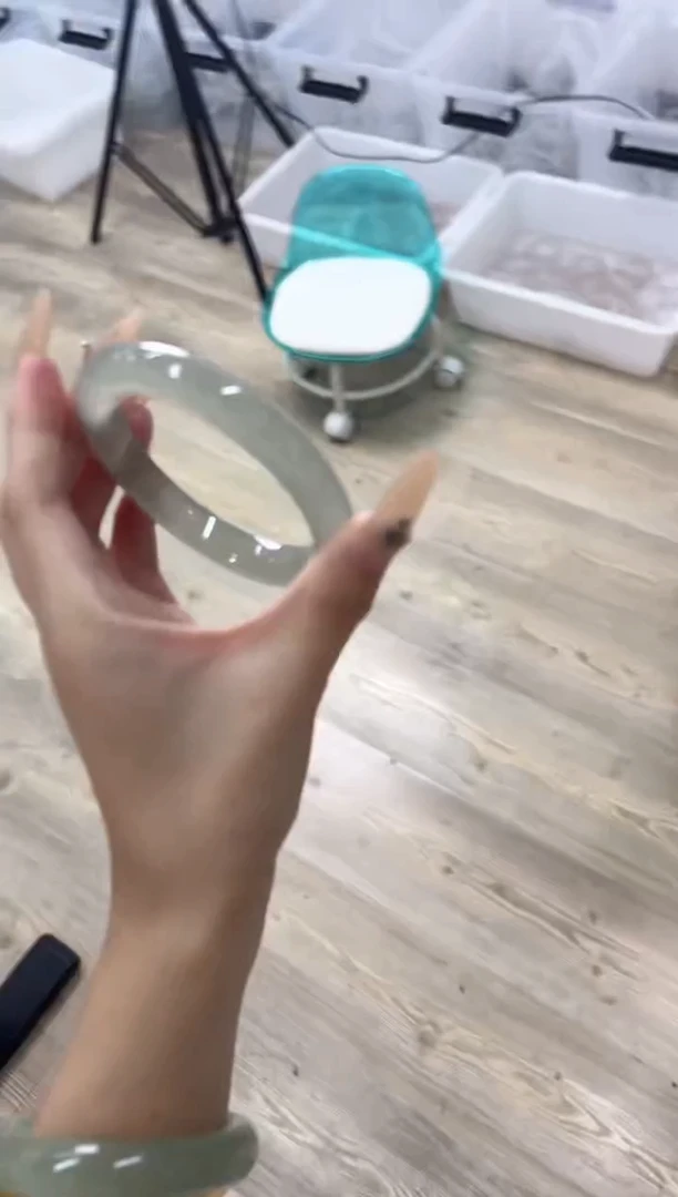 未镶嵌手镯石英质玉85-62D