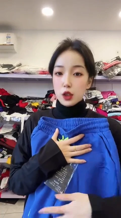 闪电购精品女装 42 M