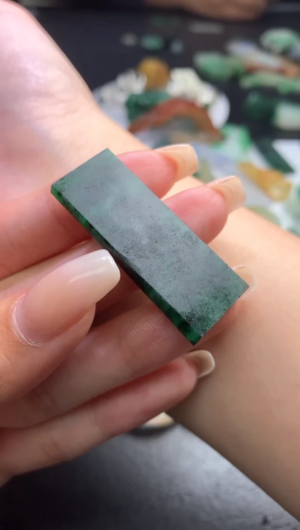 未镶嵌定制翡翠毛货