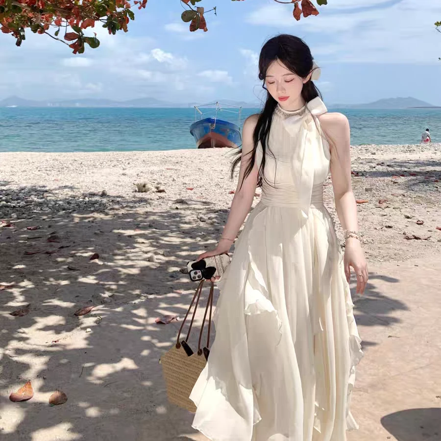 [长岛香氛]法式温柔风无袖挂脖连衣裙高级感收腰荷叶边仙女长裙