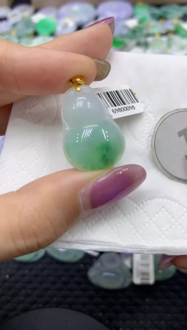 颈饰未镶嵌翡翠天然缅甸翡翠A货