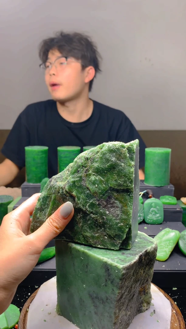 未镶嵌和田玉珠宝半成品1