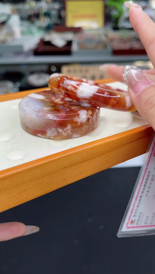 【闪购商品】石英质玉手镯未镶嵌57圈口（赠品镯心）S9211