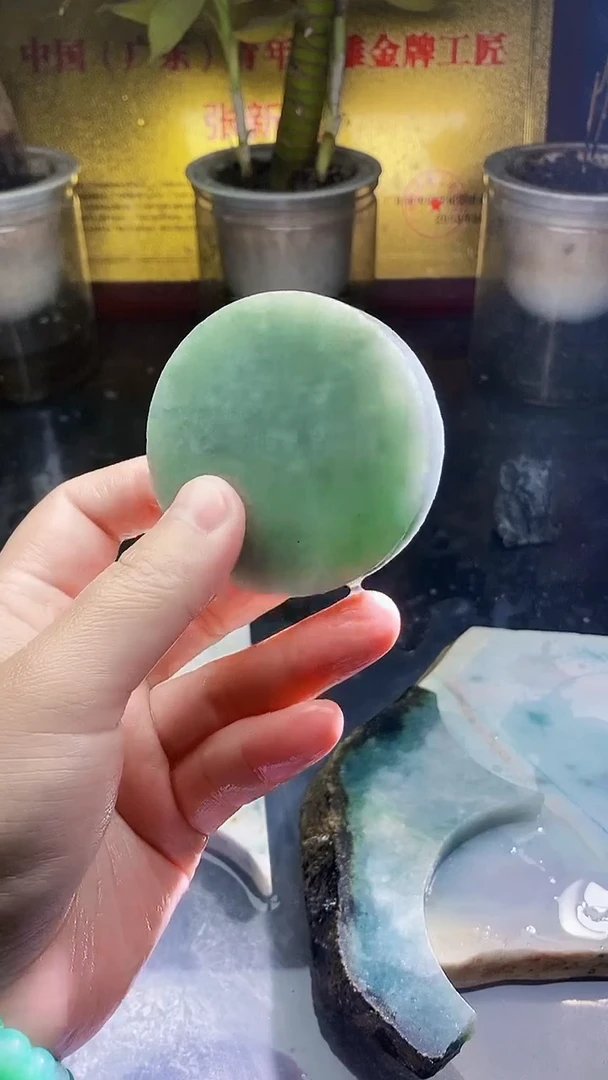 未镶嵌挂件翡翠135