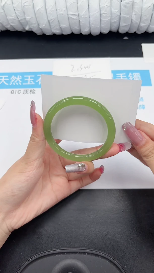 【闪购商品】石英质玉手镯未镶嵌407-57.8