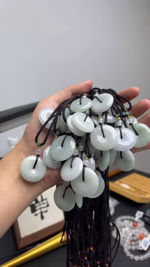 翡翠未镶嵌颈饰翡翠A货平安扣多样性发一