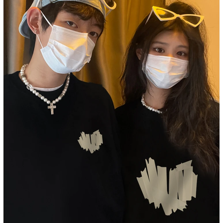 情侣装秋冬季款2025新款加绒加厚卫衣黑色高级感网红爱心圆领外套