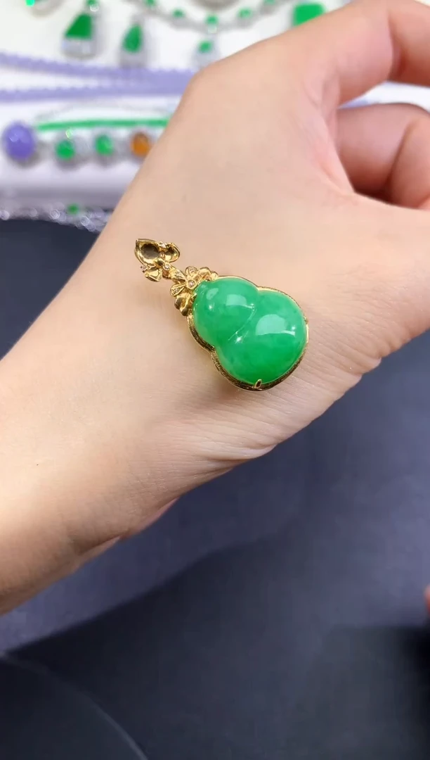 翡翠18K金镶嵌吊坠(不含链)葫芦3980+0