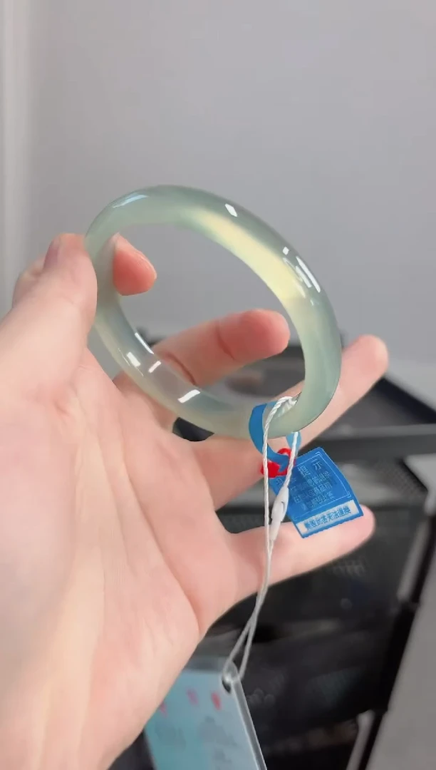 手镯玛瑙/玉髓未镶嵌58-59圈