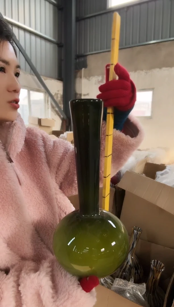 008直播玻璃花瓶