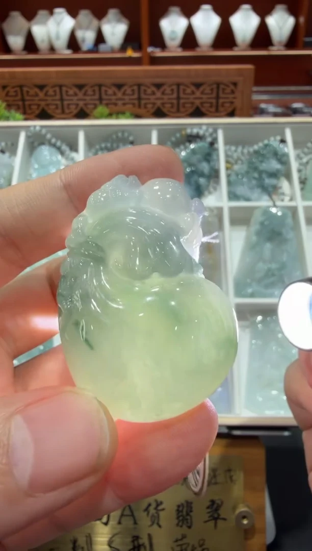 未镶嵌挂件翡翠A货翡翠多样性孤品