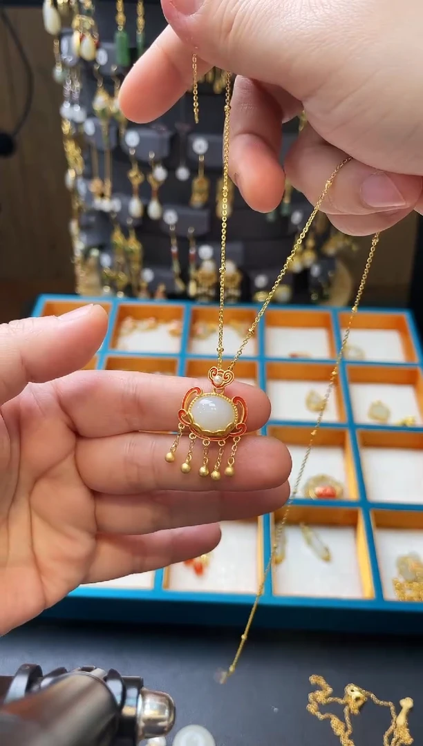 【闪购商品】和田玉颈饰银S925镀金镶嵌吊坠