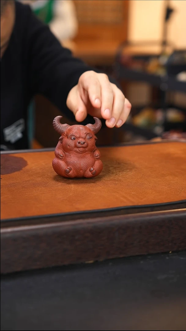 小牛牛气冲天雕塑茶宠