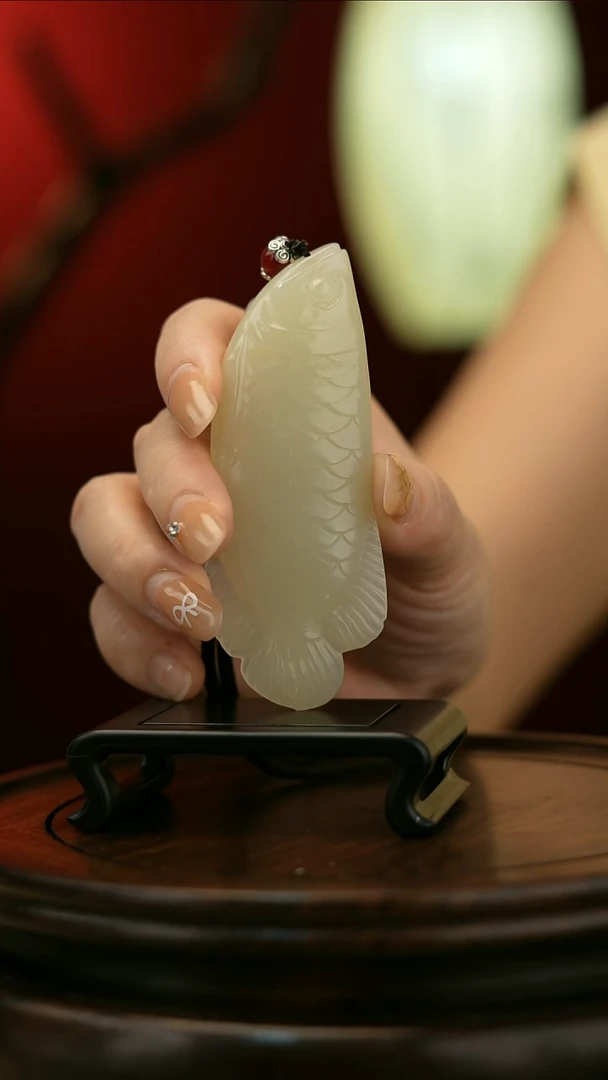 玉【金龙鱼】天然玉石手把件