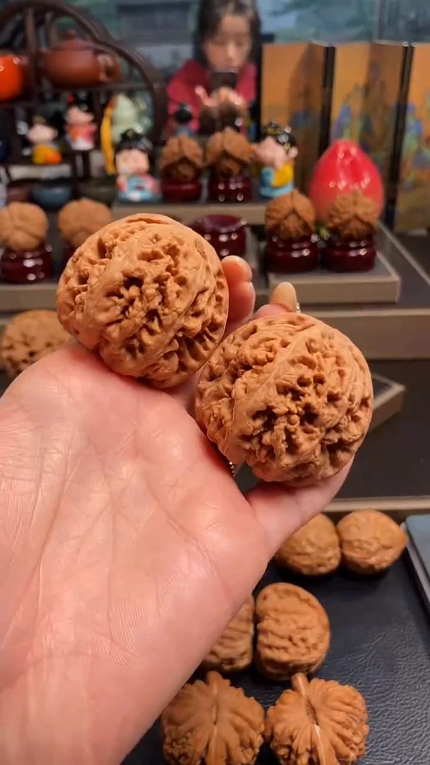 【闪购商品】文玩核桃把件D791大粗筋45